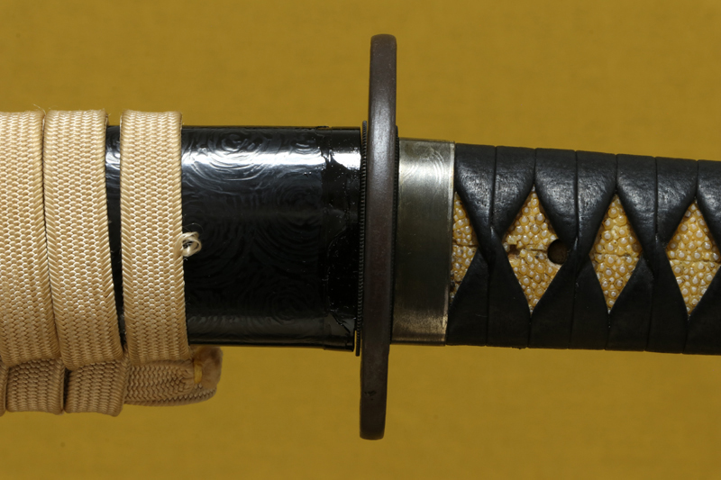 (01-2294)<br>現代刀 三河國住藤原元久作 二尺三寸七分 打刀拵入<br><font color="#ff0000"><strong>Sold out</strong></font> - 画像 (11)