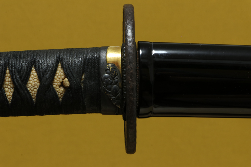 (02-1823)<br><font color="#0000ff"><strong>保存刀剣</storong></font><br>新刀 讃州住鬚継(寛文頃) 二尺五寸 打刀拵入 - 画像 (11)