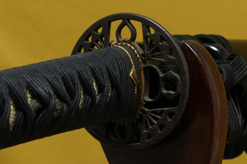 (02-1827)<br><font color="#0000ff"><strong>保存刀剣</storong></font><br>古刀 無銘 阿州氏吉 二尺三寸 打刀拵入 - 画像 (9)