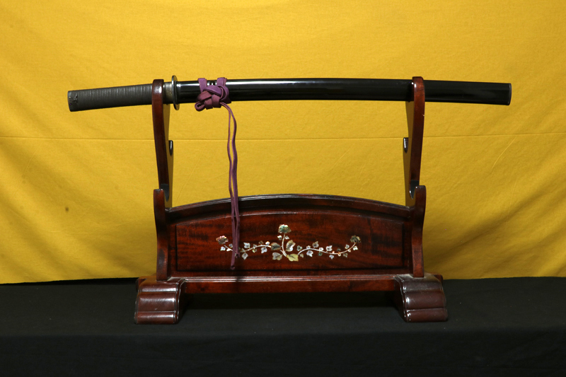 (03-1308)<br><font color="#0000ff"><strong>保存刀剣</storong></font><br>新刀 無銘(藤原高田) 一尺七寸六分 公卿造り拵入 - 画像 (7)