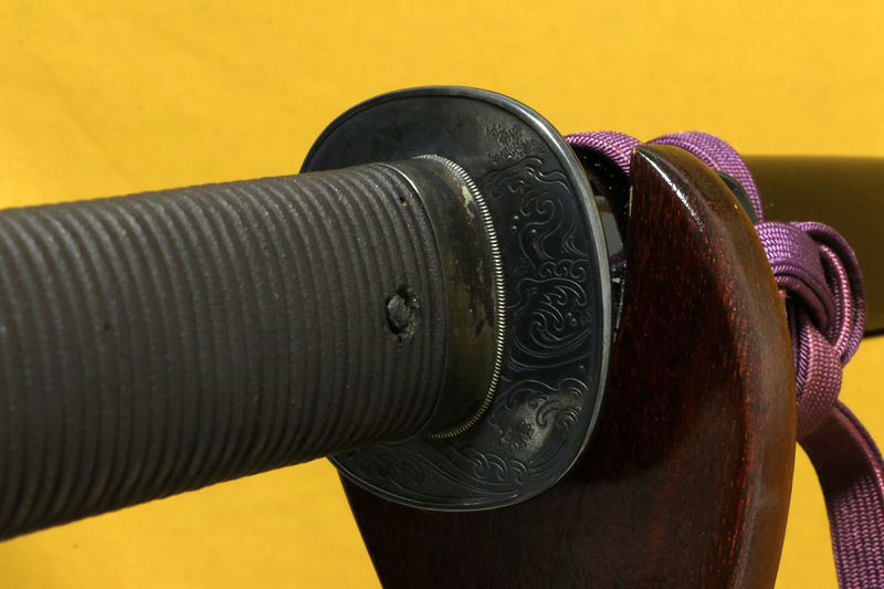 (03-1308)<br><font color="#0000ff"><strong>保存刀剣</storong></font><br>新刀 無銘(藤原高田) 一尺七寸六分 公卿造り拵入 - 画像 (9)